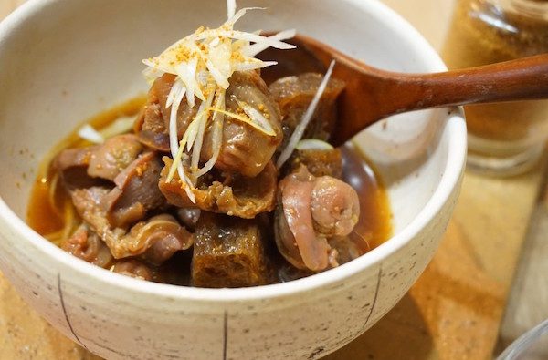 簡単 ヘルシー 人気の砂肝おつまみ こんにゃくと砂肝の炒め煮 のレシピ ビール女子