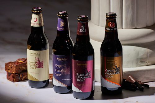 毎年即完売！超特濃チョコビールをチョコグラスで味わえるチョコづくし